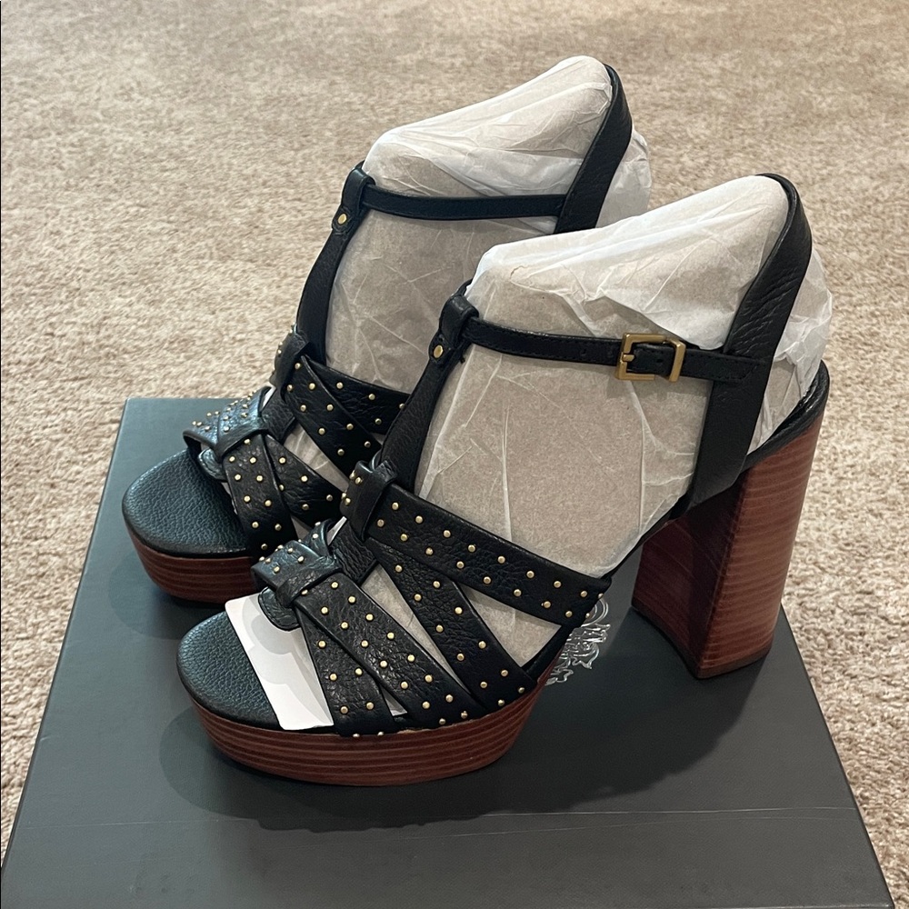 Vince Camuto
